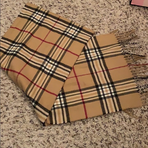 Accessories - Cute scarf